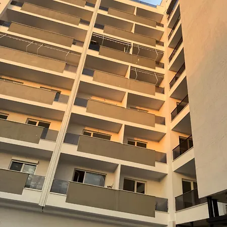 Modern Oasis - 5-min Walk To Appartement Golem (Tirana)